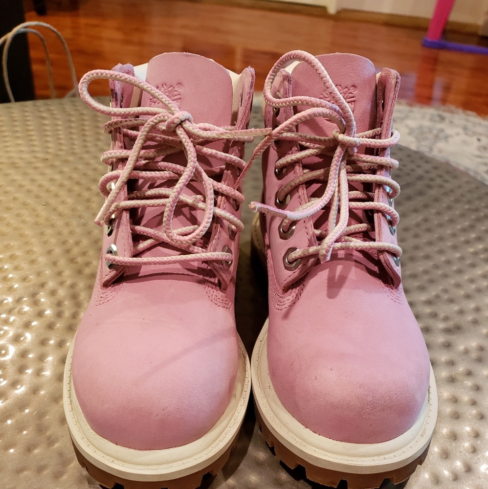 Pink Timberlands for toddlers size 9